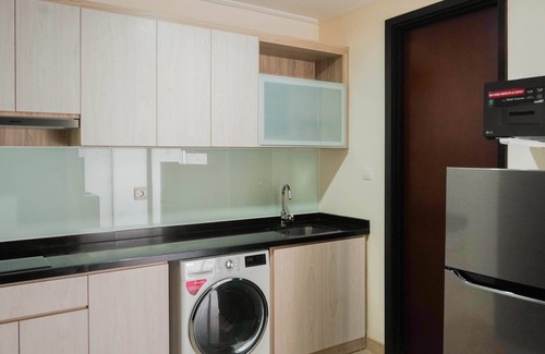 Cikini Apartamento | Exclusive 2BR Menteng Park Apartment with Private Lift