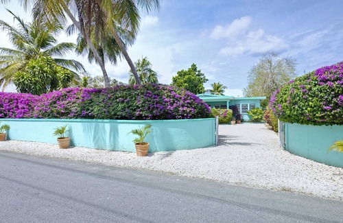 Brighton Villa | Exclusivo 3 Dormitorio Barbados Villa frente al mar con piscina