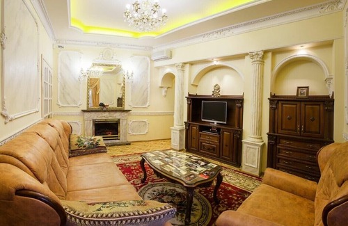 Prymors'kyi district Casa | Exclusive 3 room VIP apartment next to Opera Building in the heart of Odessa