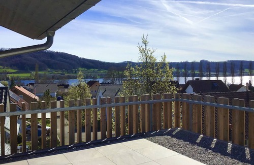 Ohningen Casa | Casa de vacaciones 'Architektenhaus Mit Seesicht' con vistas al lago, terraza privada y Wi-Fi