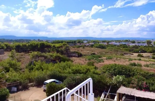 Villanova Apartamento | Exclusive and charming roof terrace apartment directly on the beach, 4 persons