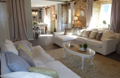 Ploerdut Casa | Pueblo exclusivo e idílico de propiedad privada situado dentro de 7 acres de tierra