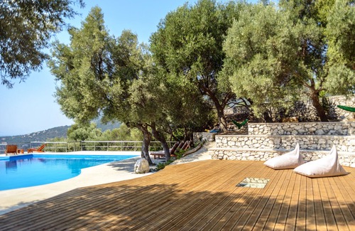 Sivota Villa | Propiedad península privada exclusiva y exuberante, villa única, piscina y vistas