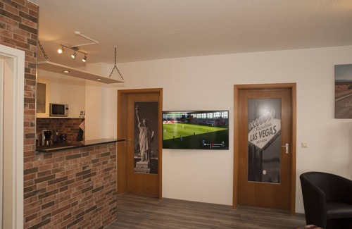 Einbeck Casa | Exclusivo apartamento con jardín en Einbeck, centro!