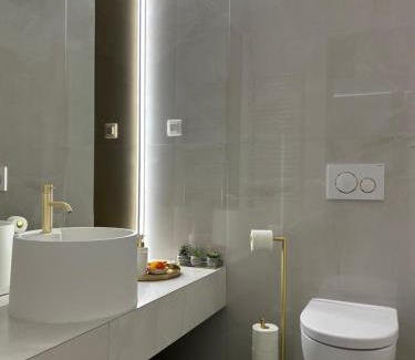 Pipera Apartamento | Exclusive Apartment with Private Parking & Balcony - 01