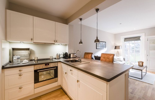 Loddin Apartamento | Exclusivo apartamento con vista al mar, terraza, chimenea y limpieza diaria