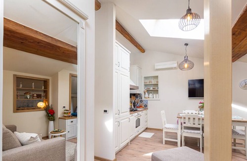 City Center Apartamento | Exclusive Bacchus apartment in old town Porec with garden by the sea