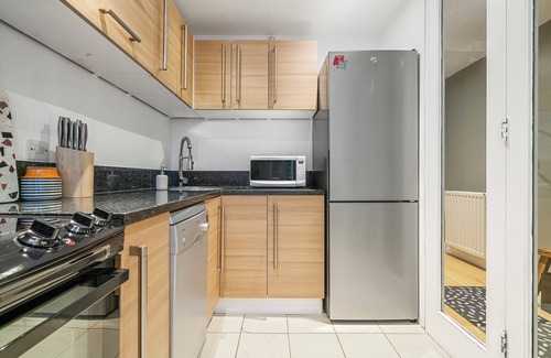St Luke's Apartamento | Exclusive & Comfortable Home by Old Street Station