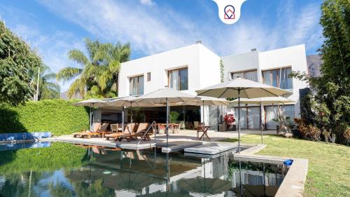 Ajijic Casa | Exclusive Family House with Padel and Lake Chapala Access