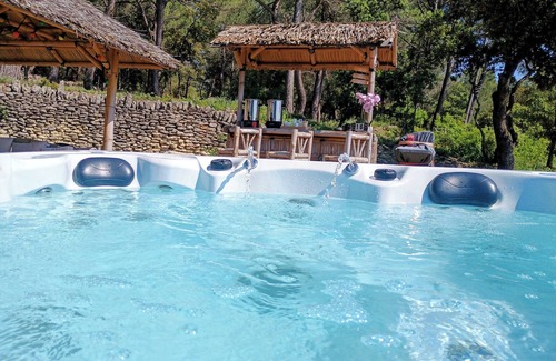 Saumane-de-Vaucluse Casa | Exclusive gîte Jacuzzi 160° view