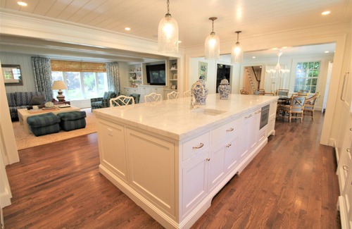 Osterville Casa | Exclusive Luxury Property On Gated Grand Island *POOL*