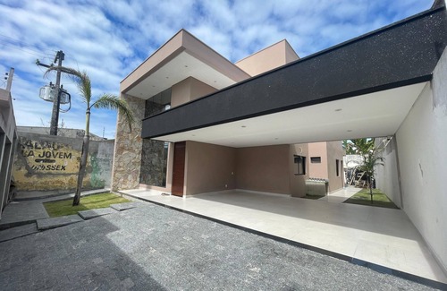 Jaragua Casa | Exclusive Mansion in Pajuçara, 150m from the Most Beautiful Beach in Brazil.