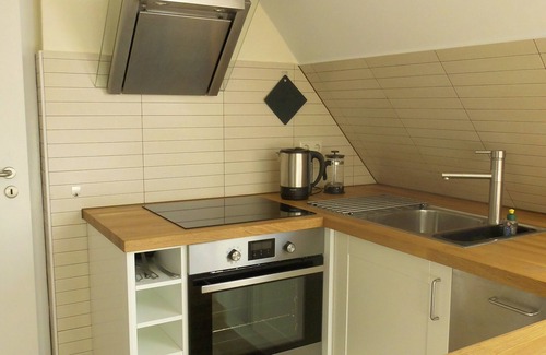 Wesenberg Apartamento | Exclusivo y moderno - justo en el lago - amplio apartamento con balcón