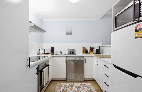 Northbridge Apartamento | Exclusive Northbridge Apt w Wi-Fi Pool