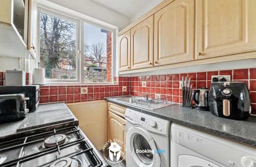 Welford Casa | Exclusive Offers l Last-Minute Escape l on 3-Bed House Near Leicester City Centre l Free Wi-Fi & Parking l Sleeps 6 l IV stays Short Lets & Serviced Accommodations