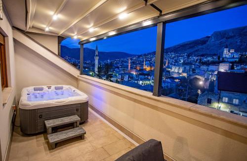 Mostar Old Town Apartamento | Exclusive Penthouse Old town with sauna and jacuzzi