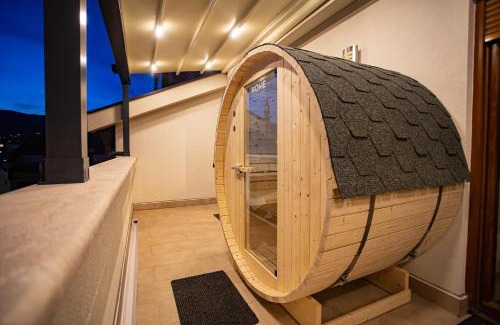 Mostar Old Town Apartamento | Exclusive Penthouse Old town with sauna and jacuzzi