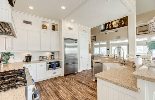 Port Bolivar Casa | Exclusive Pool | Gulf Views | Modern | Cargo Lift
