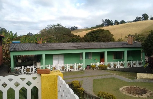 Pinhalzinho Casa | Sitio exclusivo con lago, piscina, salón de fiestas y barbacoa.