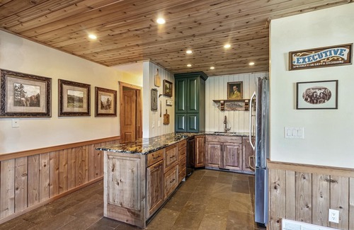 Eden Cabina | Exclusive Riverfront Eden Ranch! Pet Friendly!