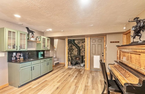 Eden Cabina | Exclusive Riverfront Eden Ranch! Pet Friendly!