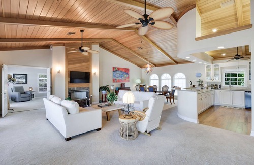 Shell Harbor Casa | Exclusive Sanibel Marina Residence with Pool