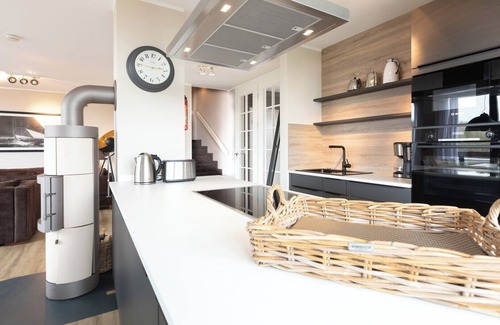 Juist Casa | Exclusive thatched house on the beach access - luxury & comfort for up to 8 people