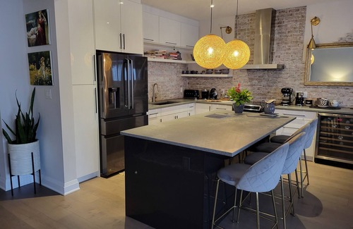 Waterloo Casa | Exclusive Townhome near West-Trails - New