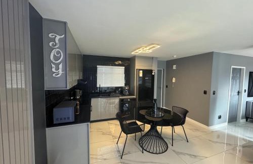 Century City Apartamento | Exclusive Ultra-Luxury A Cut Above Apartments Century City by Vvip Bookings