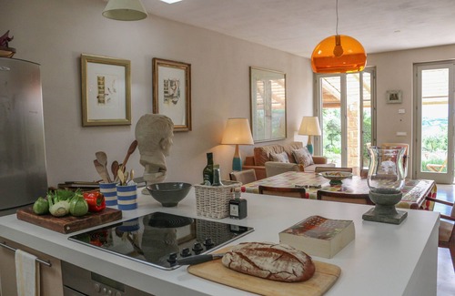 Santa Maria d'Alto Cielo Casa | Elegante chalet con piscina, gran jardín privado y vistas impresionantes