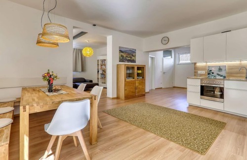 Drachselsried Apartamento | Exclusive vacation home (150 sqm) with large sun terrace