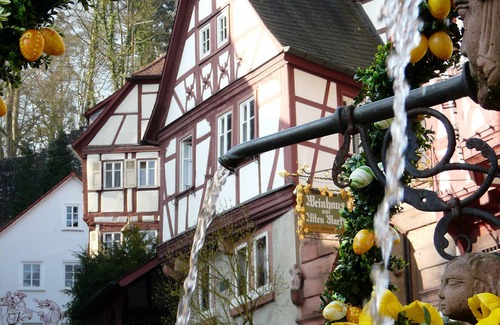 Miltenberg Apartamento | Gatekeeper's house, Miltenberg center, apartamento para 3 personas