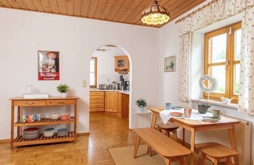 Lam Casa | Great vacation home with sauna and wood-fired outdoor bathtub!