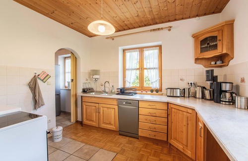 Lam Casa | Great vacation home with sauna and wood-fired outdoor bathtub!