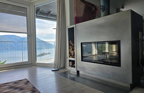 Ronco sopra Ascona Casa | Exclusive Villa Paradiso with Heated Pool, Sauna and Stunning Lake Views