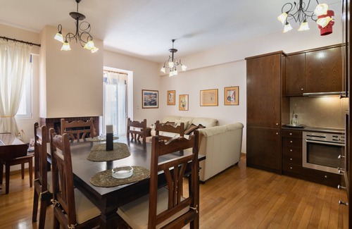 Loutra Villa | Villa de lujo con piscina, jardín y vistas al mar, cerca de la playa en el noroeste de Creta
