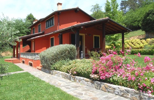 Bagni di Lucca Villa | Villa exclusiva con piscina y jardín muy grande