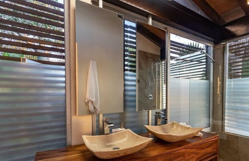 Santa María Huatulco Villa | Exclusive villa with private pool and palapa-bar