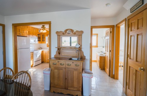 Broadkill Beach Casa | ¡CERCA DE REHOBOTH, LEWES Y FREDERICA! CAMINO PRIVADO DE PLAYA, RAMPA Y BARCO DE CEMENTO