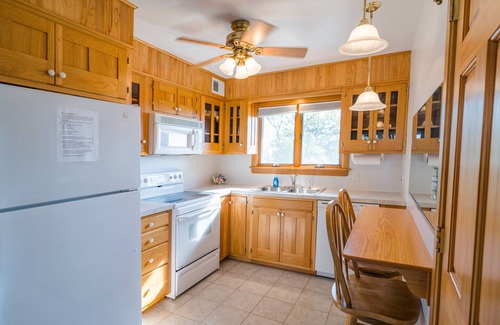 Broadkill Beach Casa | ¡CERCA DE REHOBOTH, LEWES Y FREDERICA! CAMINO PRIVADO DE PLAYA, RAMPA Y BARCO DE CEMENTO