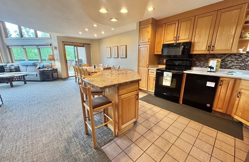 Lutsen Casa | Lutsen Executive Townhome Ski-in/out Full Resort Amenities