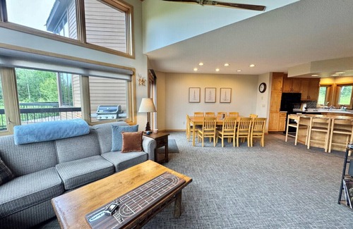 Lutsen Casa | Lutsen Executive Townhome Ski-in/out Full Resort Amenities