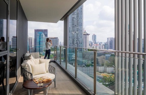 Orchard Apartamento | Executive 1BR w/ Terrace, 3 min stroll to Orchard MRT