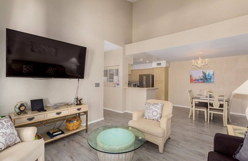 Scottsdale Ranch Casa | Executive 2 bedroom condo in the Raquet Club