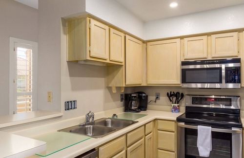 Scottsdale Ranch Casa | Executive 2 bedroom condo in the Raquet Club