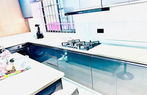 Nungua Apartamento | Executive 2bedroom House