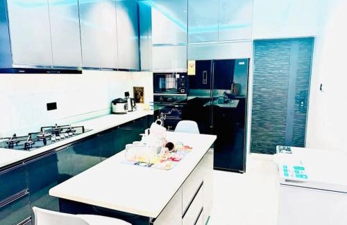 Nungua Apartamento | Executive 2bedroom House