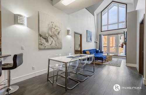 Mission District Casa | Executive 3 Bedroom Penthouse in Downtown Calgary
