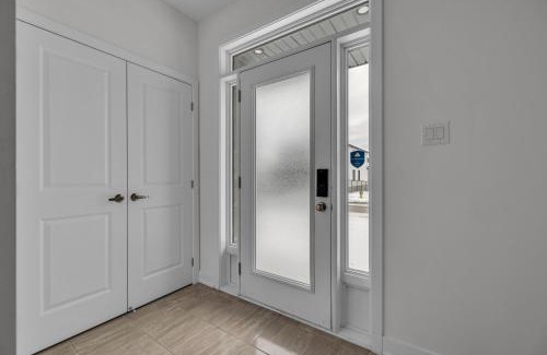 Leitrim Casa | Executive 4BDRM Home with Loft and Bsmnt