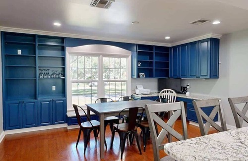 Dade City Casa | Executive 5 Bedroom Pool home, Dade City!